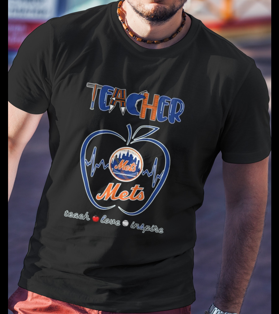 New York Mets Teacher Heartbeat Apple Teach Love Inspire 2025 T-Shirt