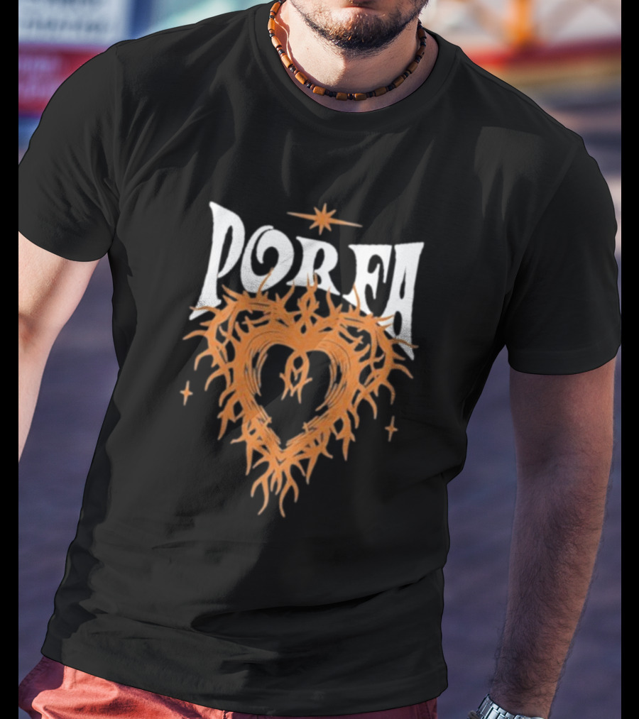 Porfa Stylized Text With Ornate Thorn Heart Design T-Shirt