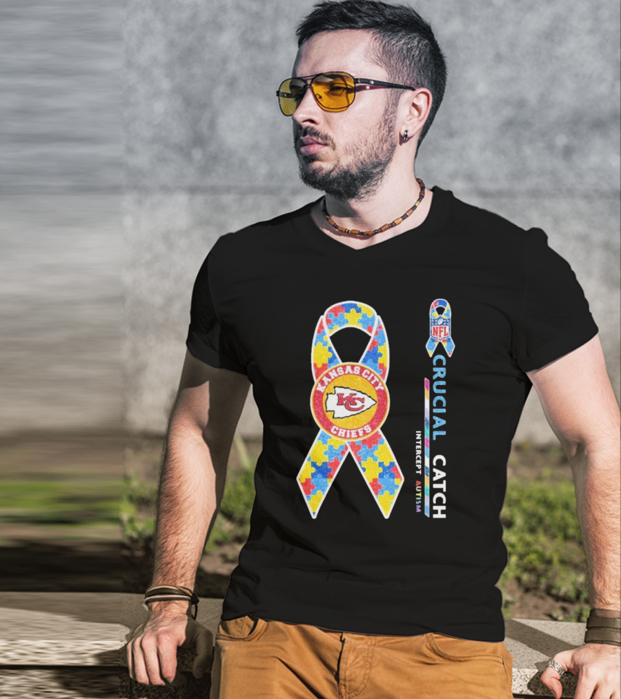Kansas City Chiefs NFL Puzzle Ribbon Autism Awareness Crucial Catch T-Shirt