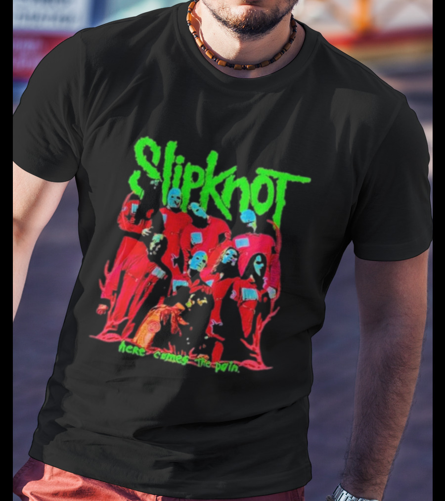 Slipknot Here Comes The Pain Text With Red Figures And Green Logo T-Shirt