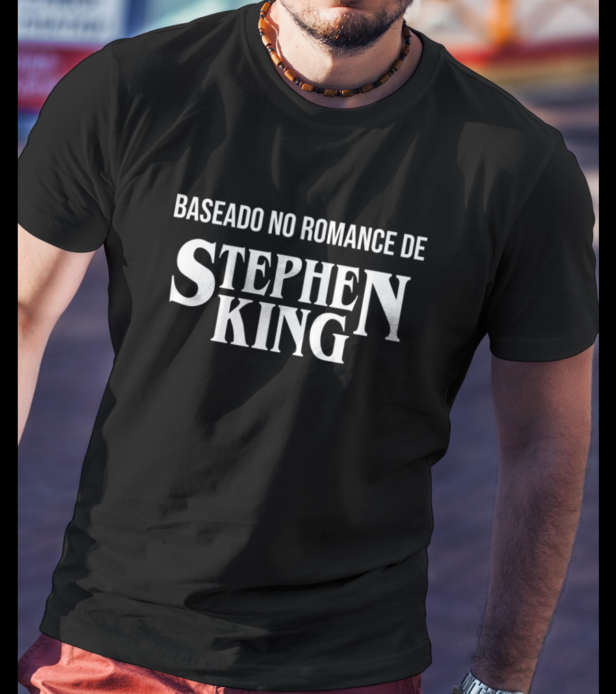 Baseado No Romance De Stephen King T-Shirt