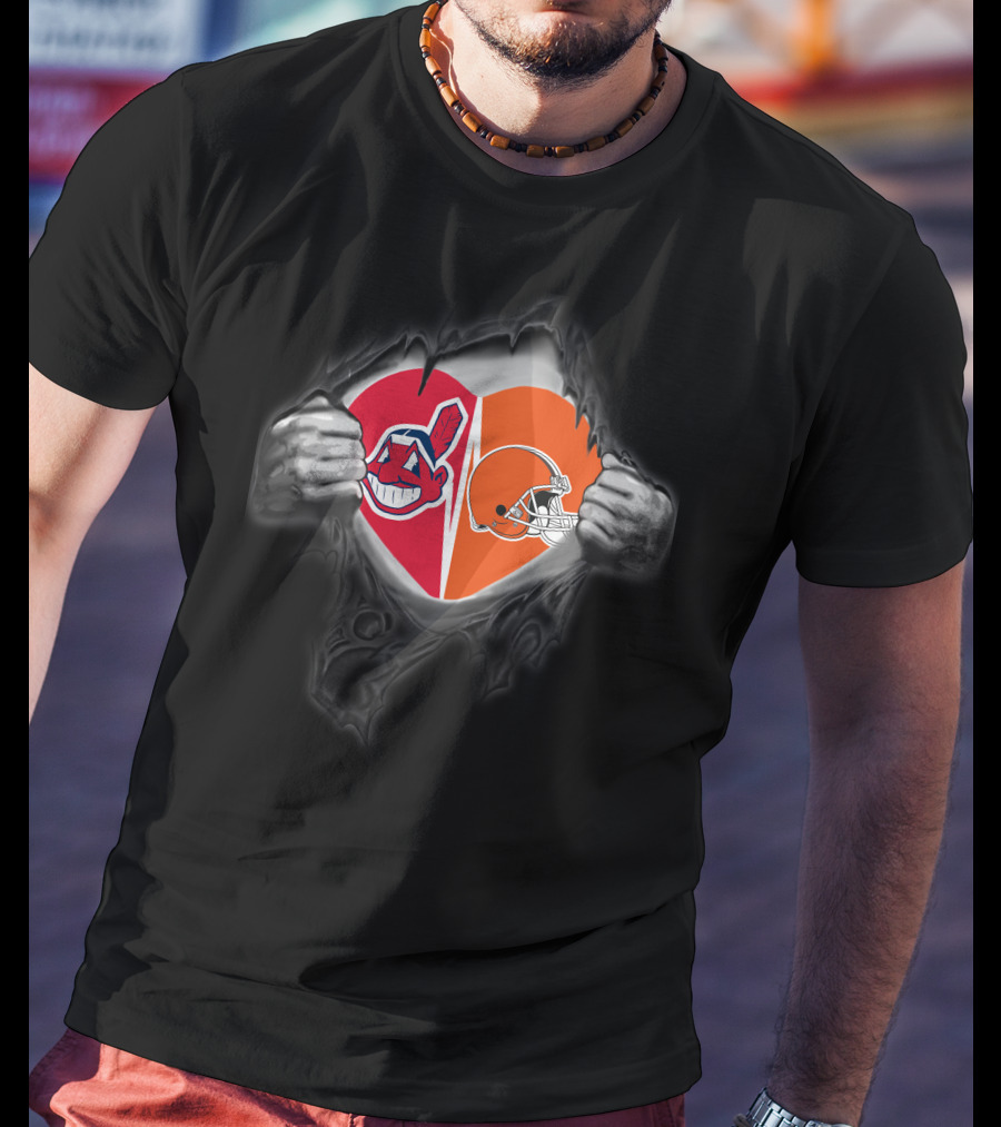 Cleveland Browns Indians Heart Vintage Logos Torn Skin T-Shirt
