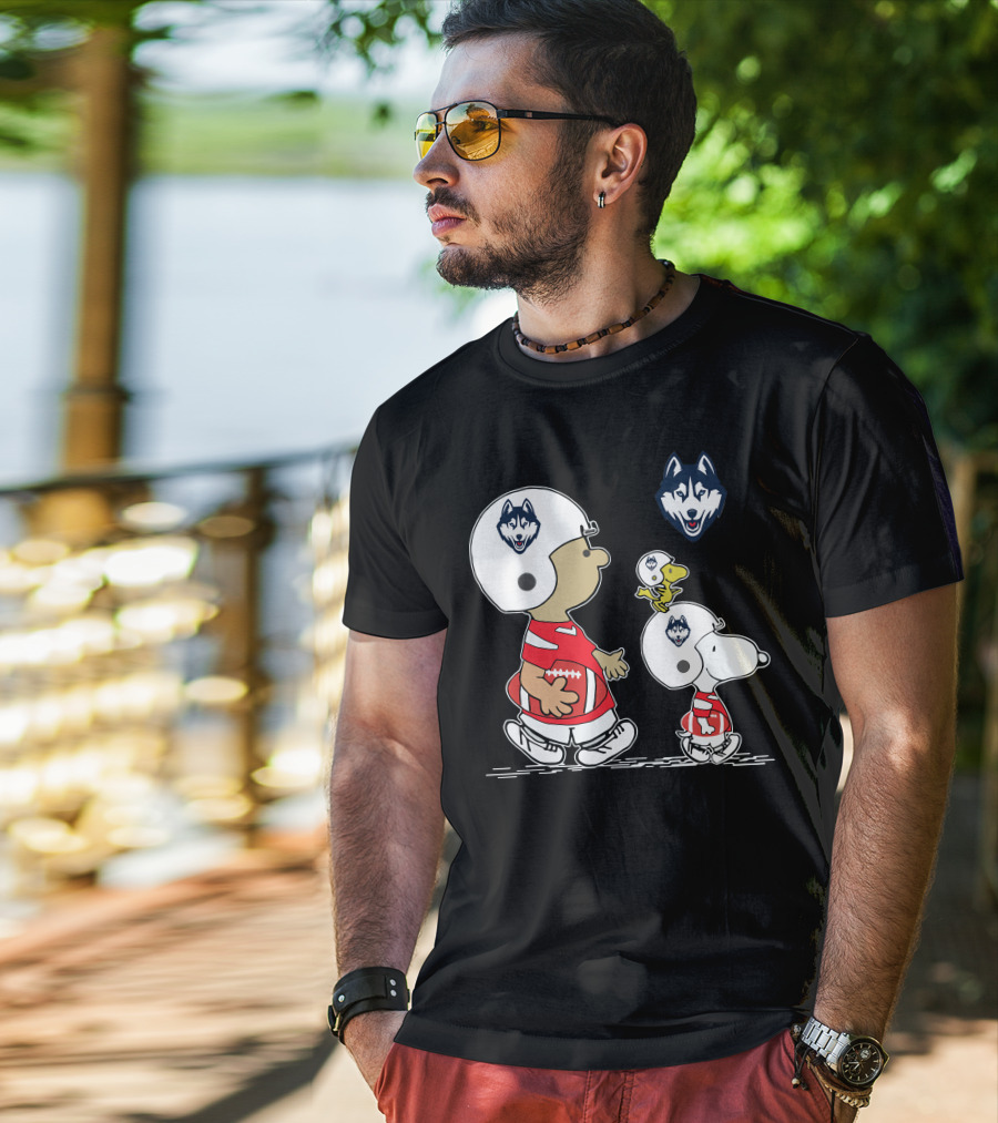 Connecticut Huskies Snoopy Football Team Pals T-Shirt