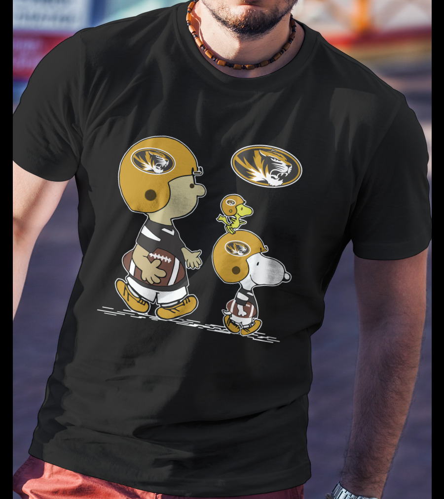 Missouri Tigers Snoopy And Woodstock In Football Helmets T-Shirt