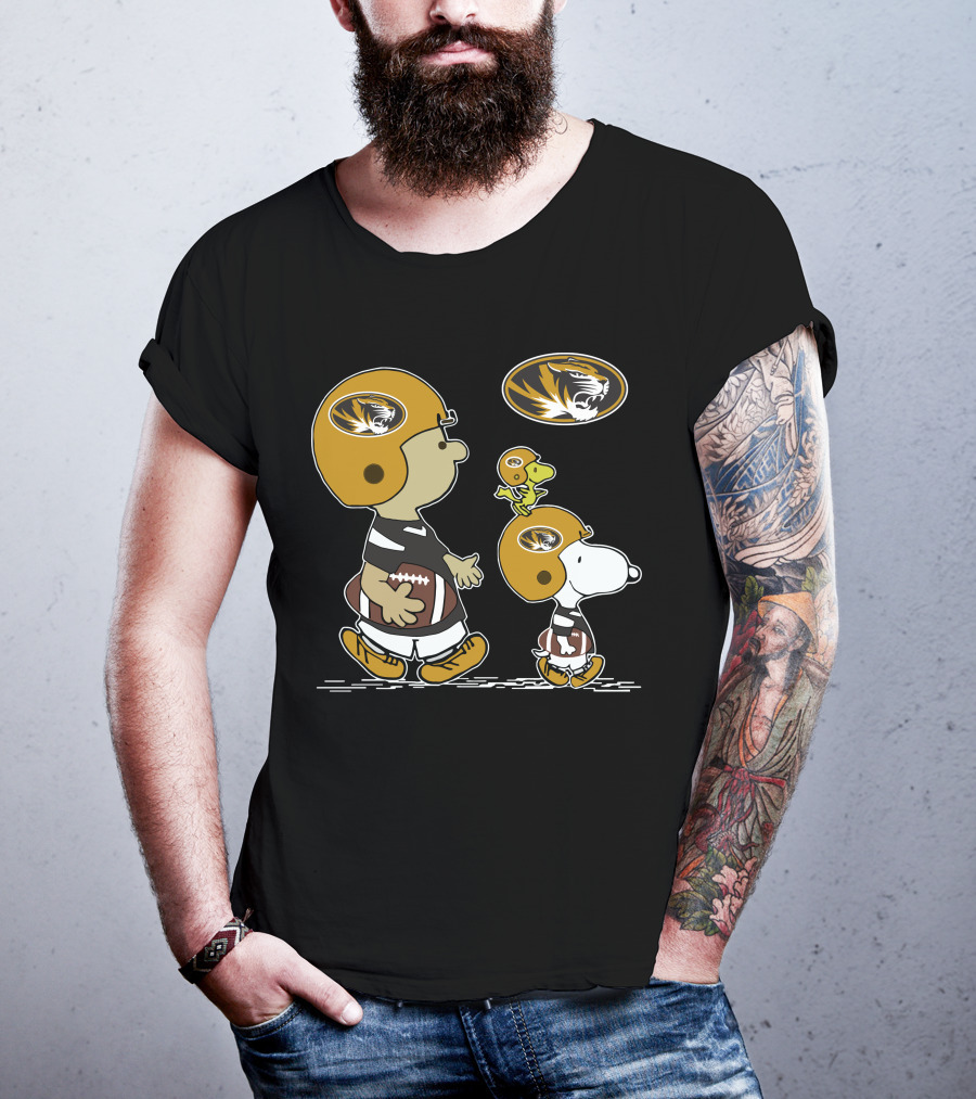 Missouri Tigers Snoopy And Woodstock In Football Helmets T-Shirt
