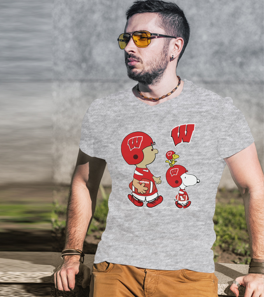 Wisconsin Badgers Snoopy Football Helmet Peanuts Characters Walking Together T-Shirt