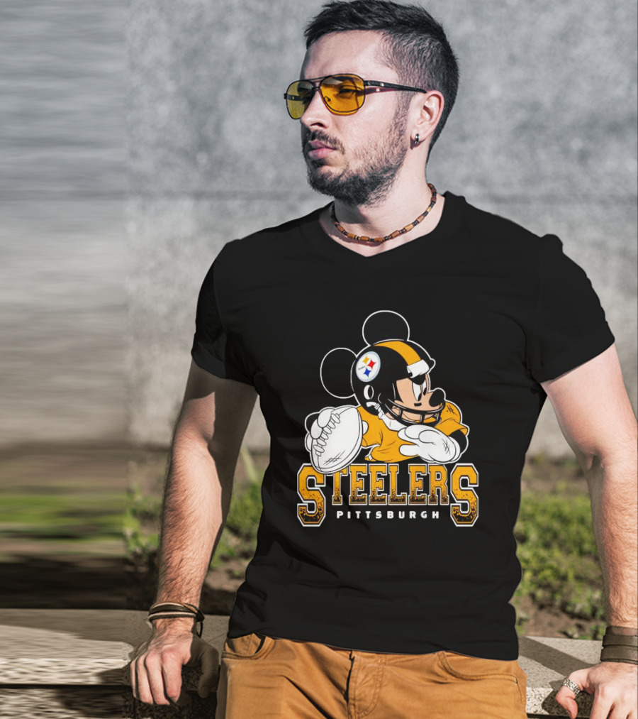 Pittsburgh Steelers Mickey Mouse NFL Football Quarterback T-Shirt