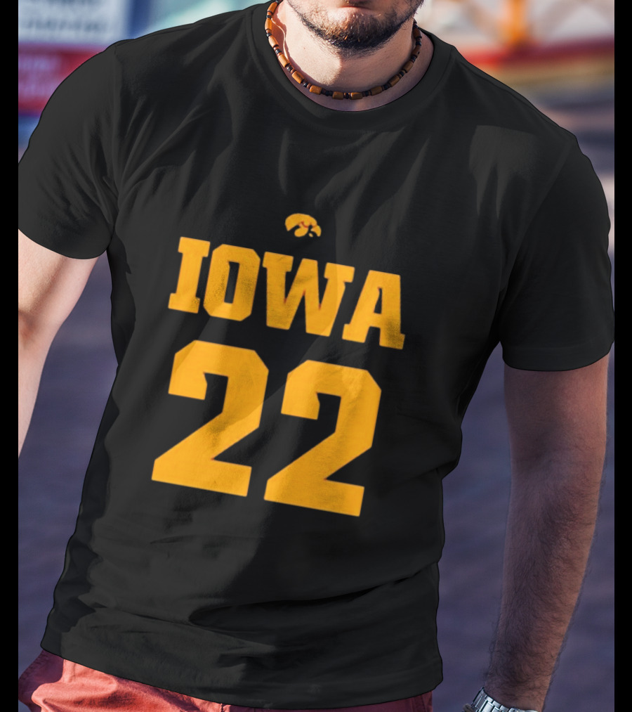 Iowa Hawkeyes 22 Caitlin Clark T-Shirt
