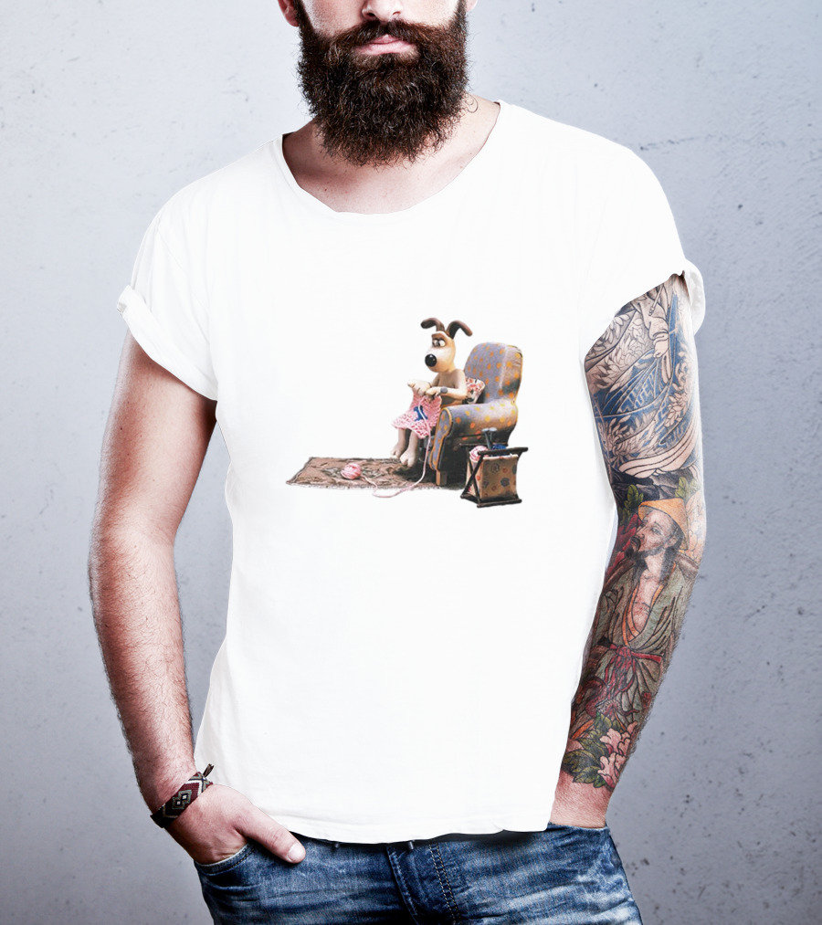 Wallace And Gromit Gromit Knitting In Armchair With Yarn Basket T-Shirt