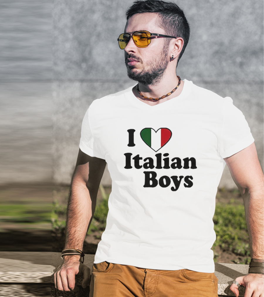 I Heart Italian Boys With Tricolor Flag Heart T-Shirt