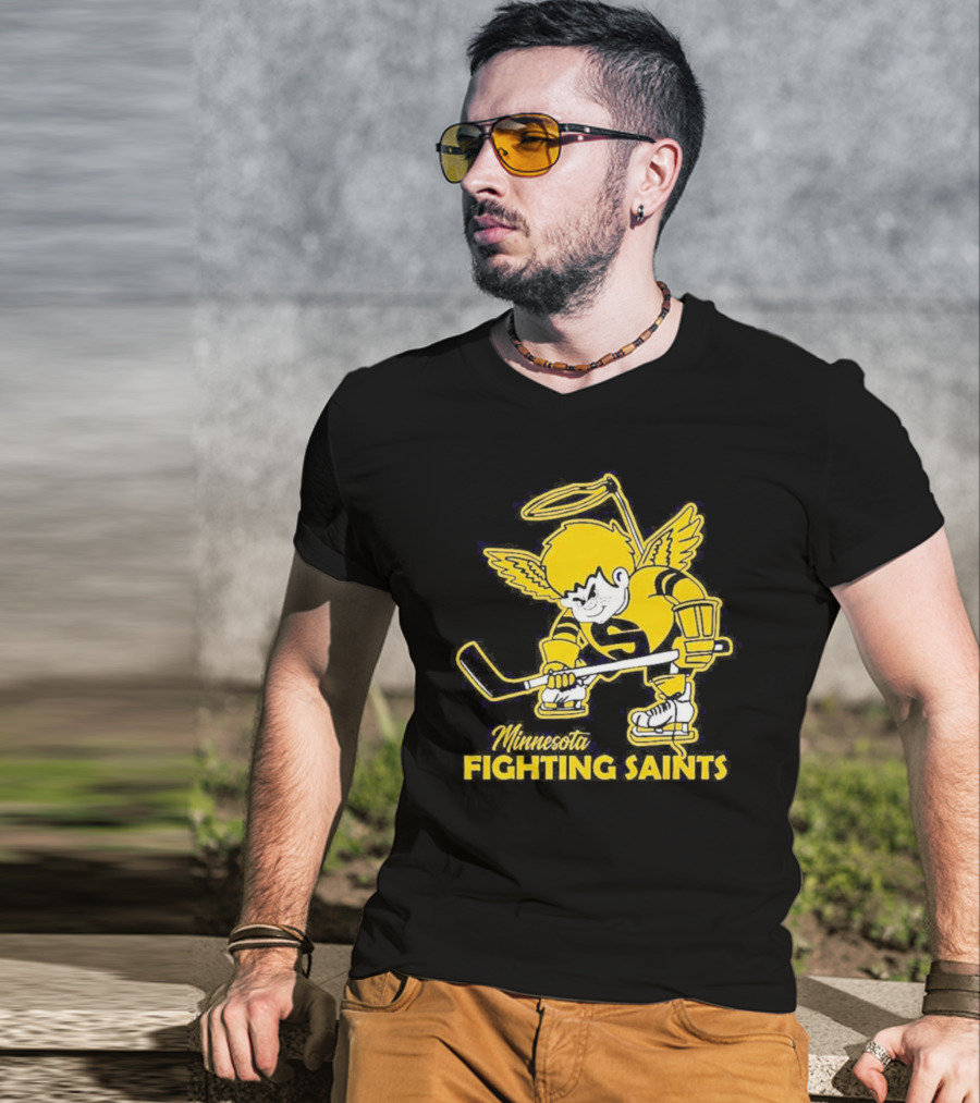 Minnesota Fighting Saints Hockey Mascot Vintage T-Shirt