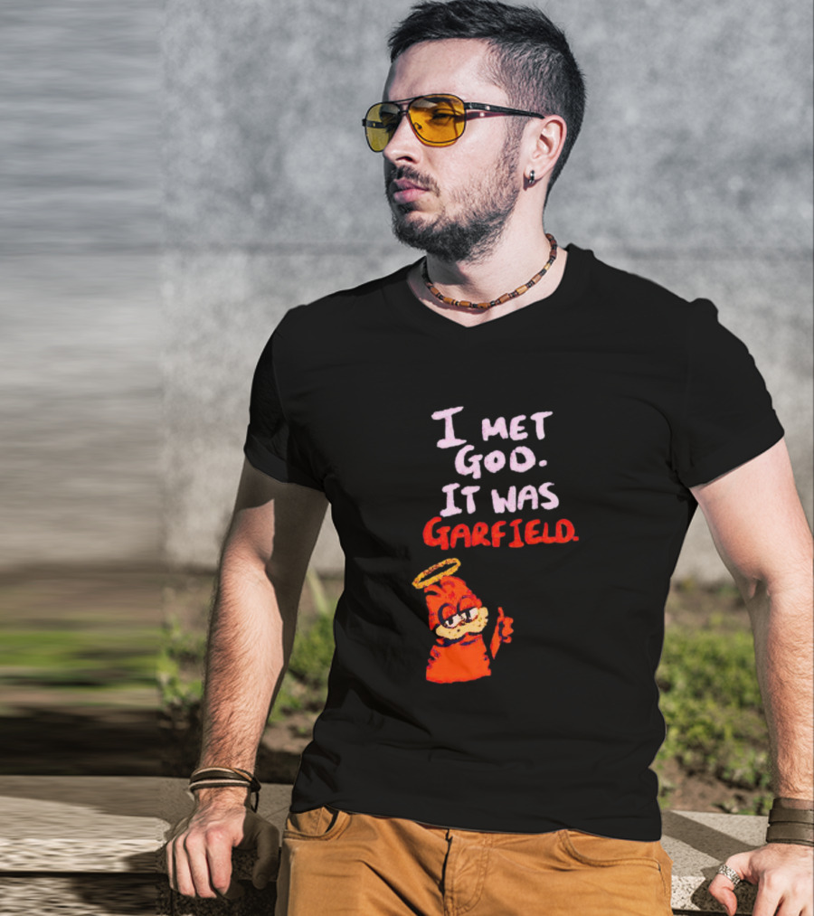 I Met God It Was Garfield Angelic Garfield Image T-Shirt