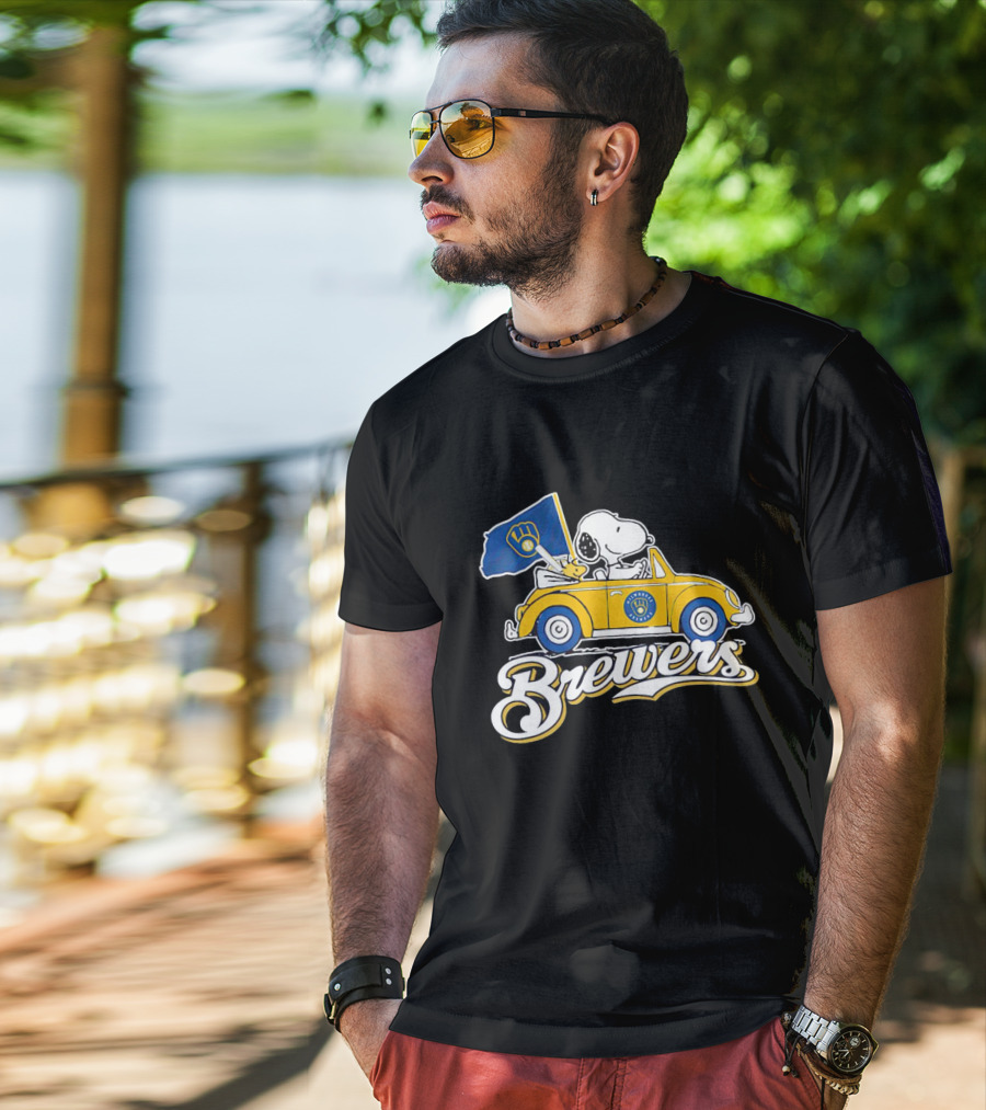 Snoopy And Woodstock Driving Car With Brewers Flag T-Shirt