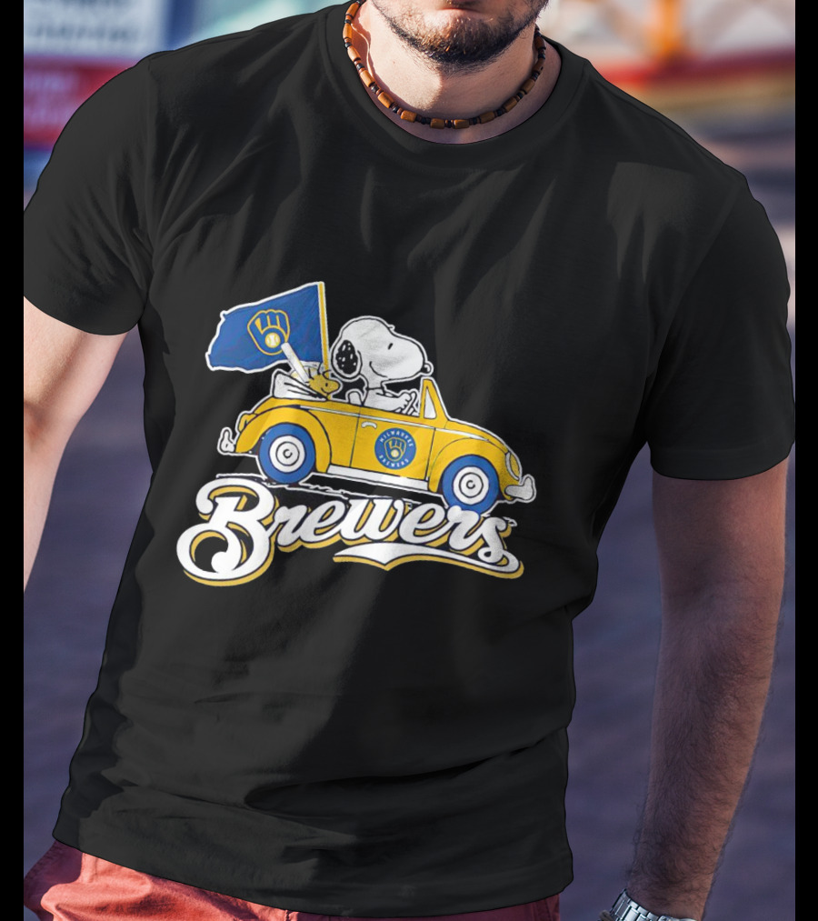 Snoopy And Woodstock Driving Car With Brewers Flag T-Shirt