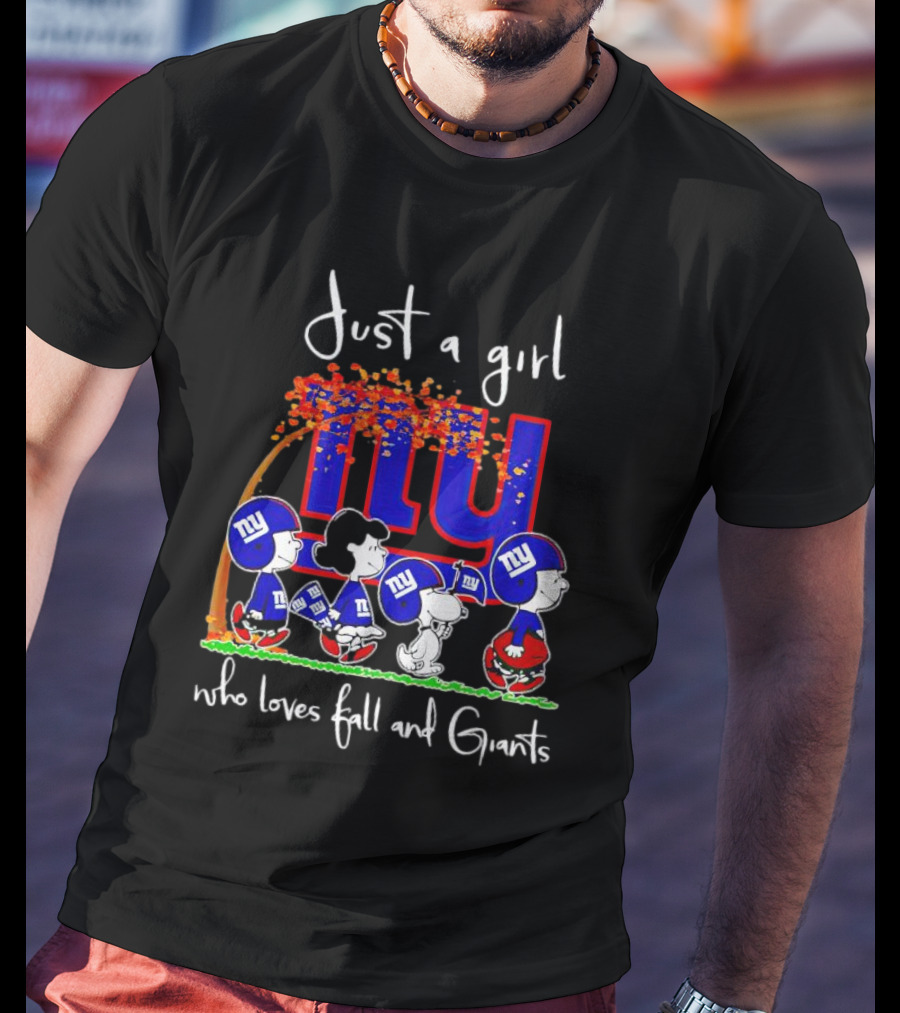 Just A Girl Who Loves Fall And New York Giants Peanuts Characters T-Shirt
