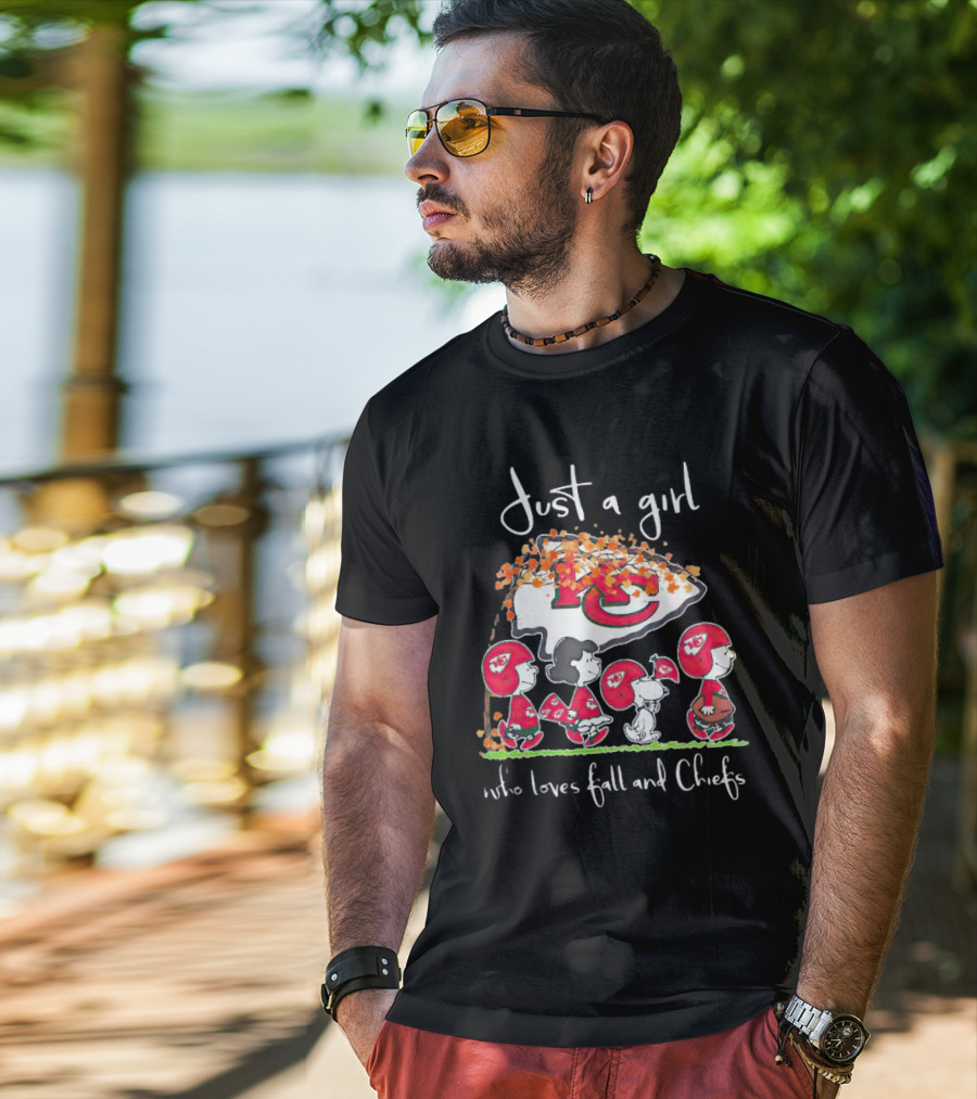 Just A Girl Who Loves Fall And Chiefs Peanuts Characters T-Shirt