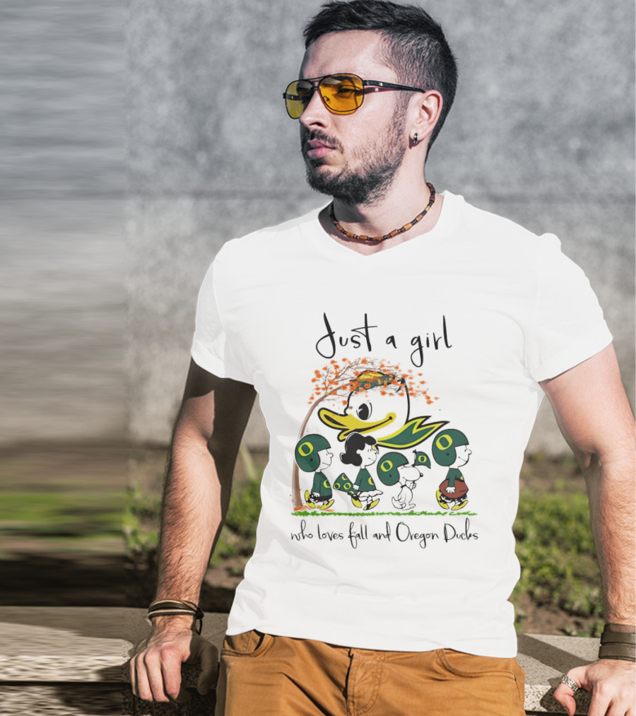 Just A Girl Who Loves Fall And Oregon Ducks Peanuts Characters T-Shirt