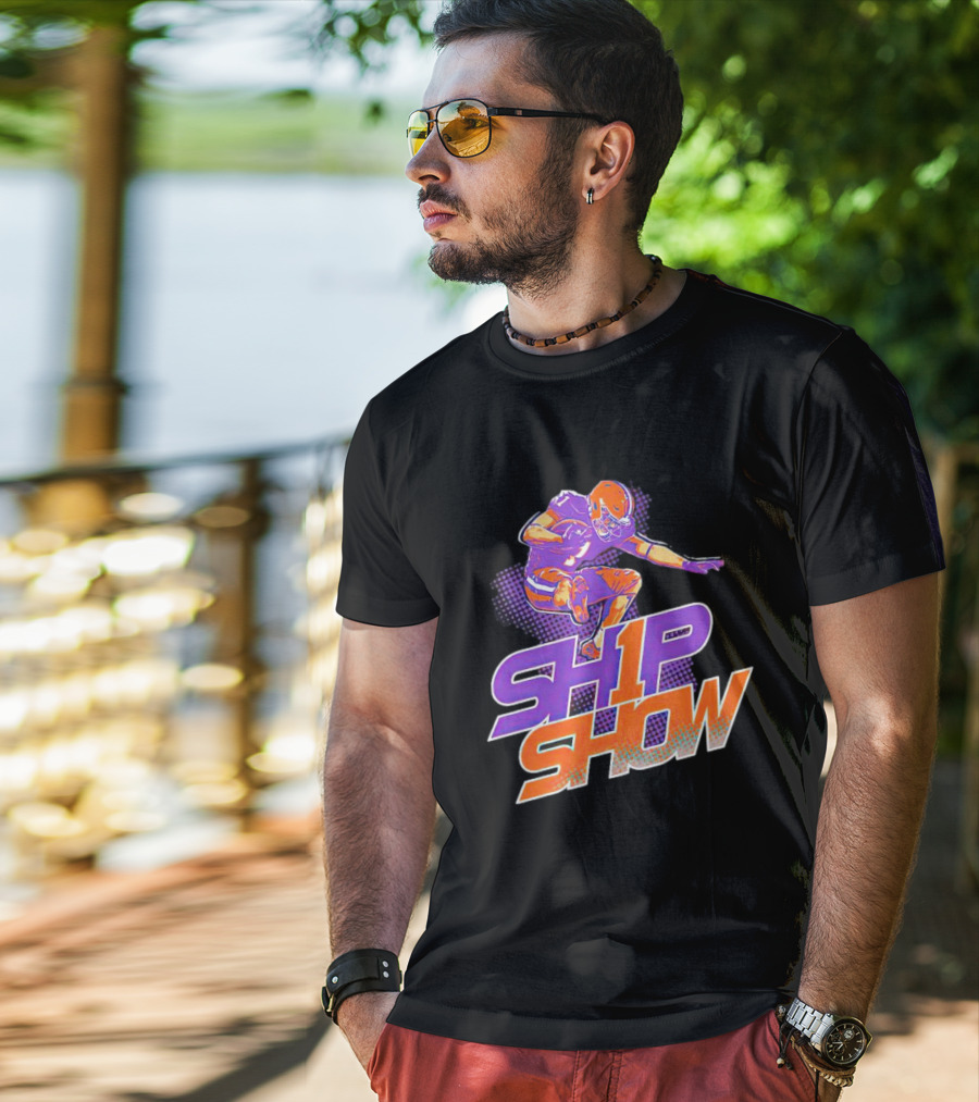 Clemson Tigers Ship Show Football Player In Orange And Purple T-Shirt