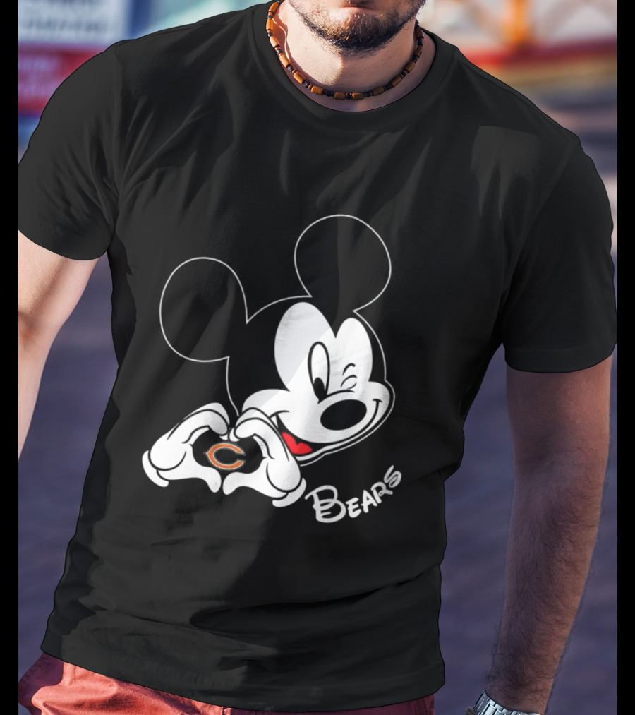 Mickey Heart Chicago Bears Fan T-Shirt