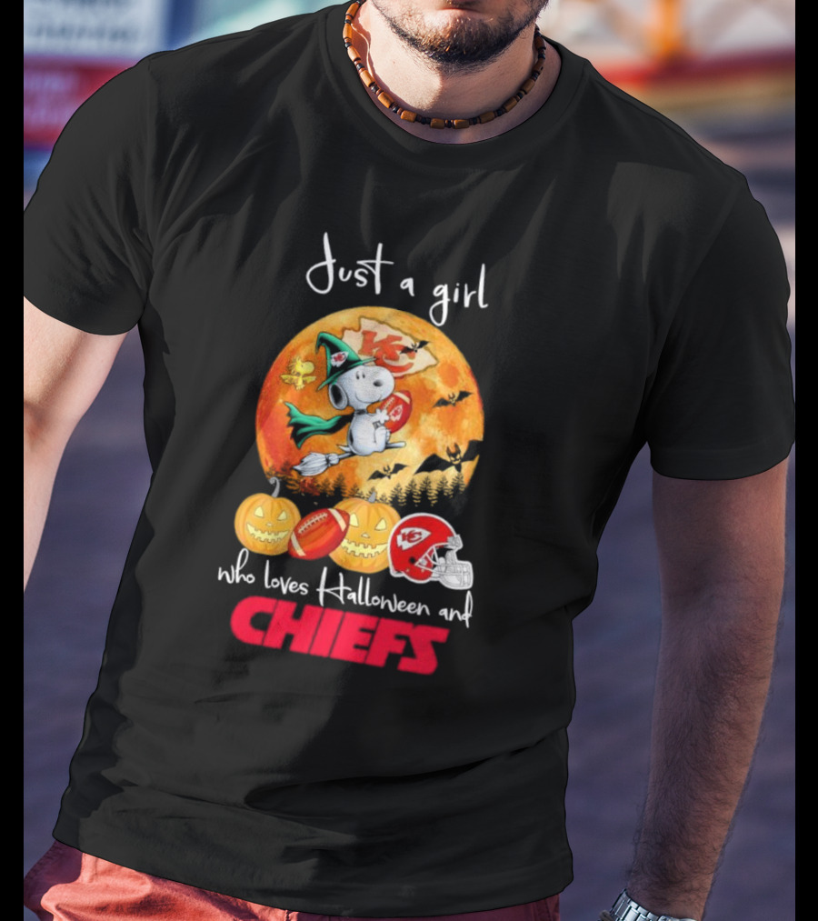Just A Girl Who Loves Halloween And Chiefs Snoopy Witch T-Shirt
