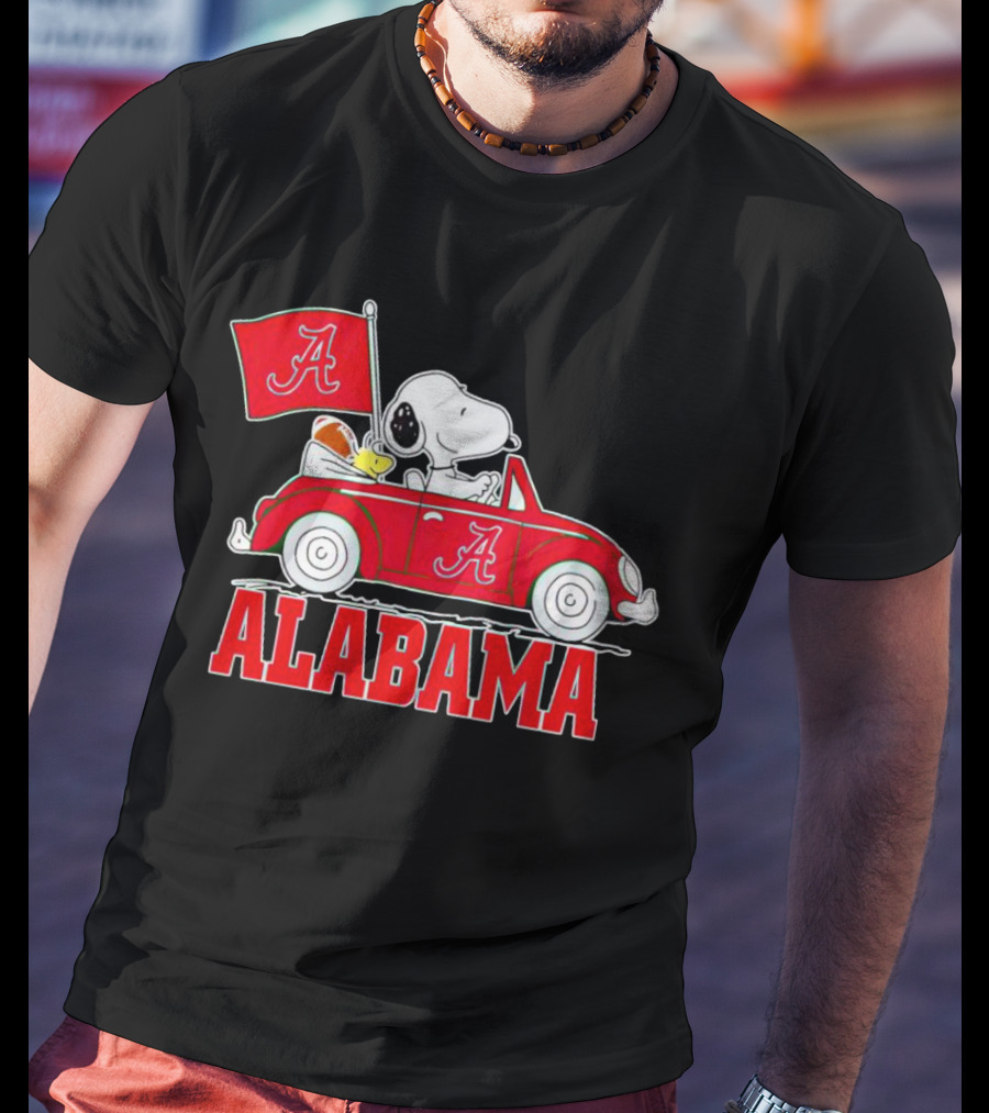 Snoopy And Woodstock Driving Red Car Alabama Crimson Tide Flag T-Shirt