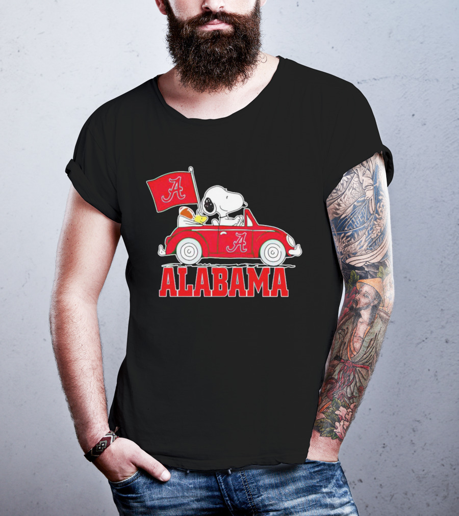 Snoopy And Woodstock Driving Red Car Alabama Crimson Tide Flag T-Shirt