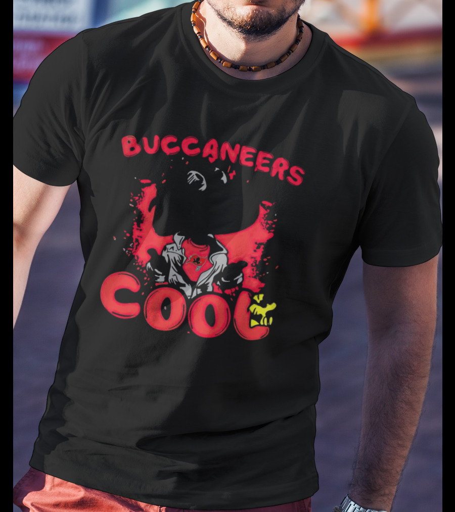 Buccaneers Snoopy And Woodstock Cool T-Shirt