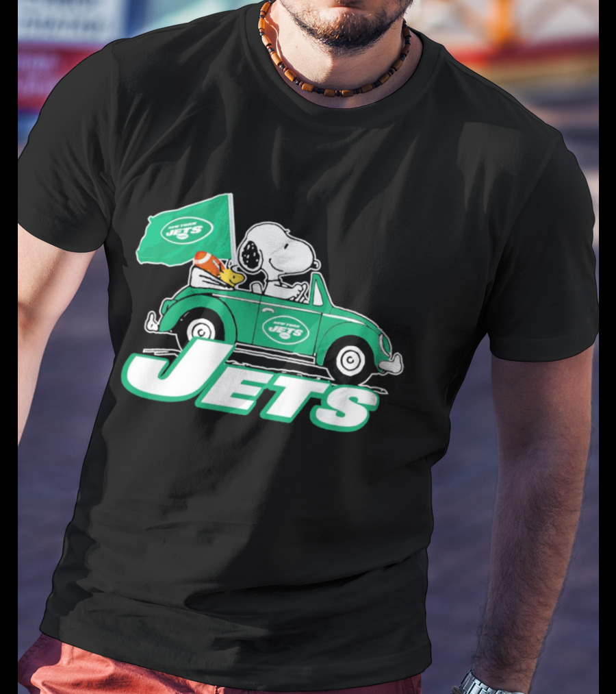 Snoopy And Woodstock Driving New York Jets Car With Flag T-Shirt