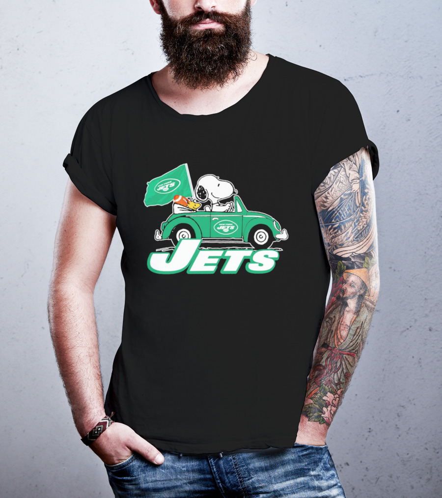 Snoopy And Woodstock Driving New York Jets Car With Flag T-Shirt