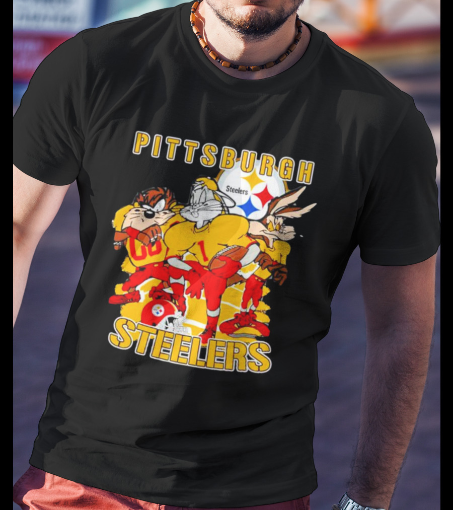 Pittsburgh Steelers Looney Tunes Bugs Taz Daffy Football Team T-Shirt