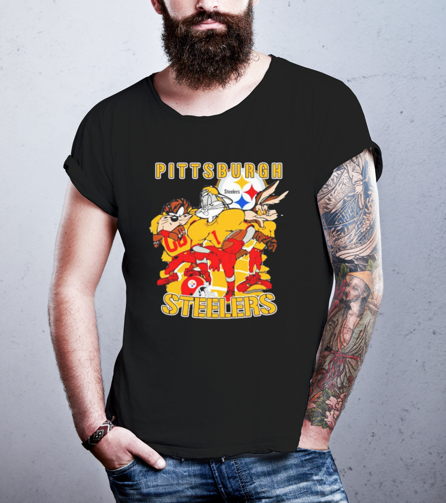 Pittsburgh Steelers Looney Tunes Bugs Taz Daffy Football Team T-Shirt