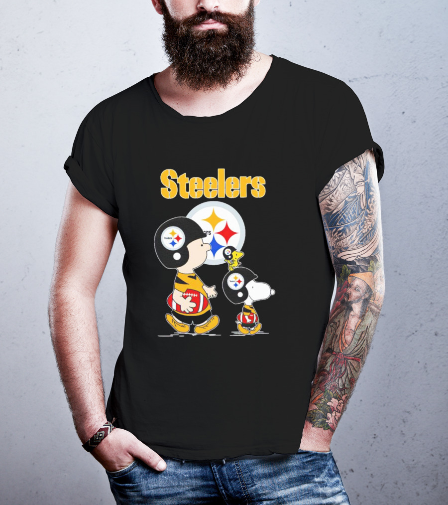 Peanuts Characters With Steelers Football Helmets T-Shirt