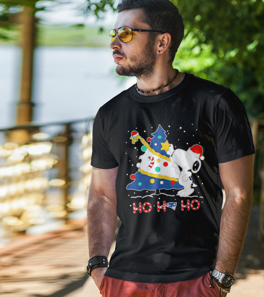 Snoopy Woodstock Decorating Christmas Tree New England Patriots Ho Ho Ho T-Shirt