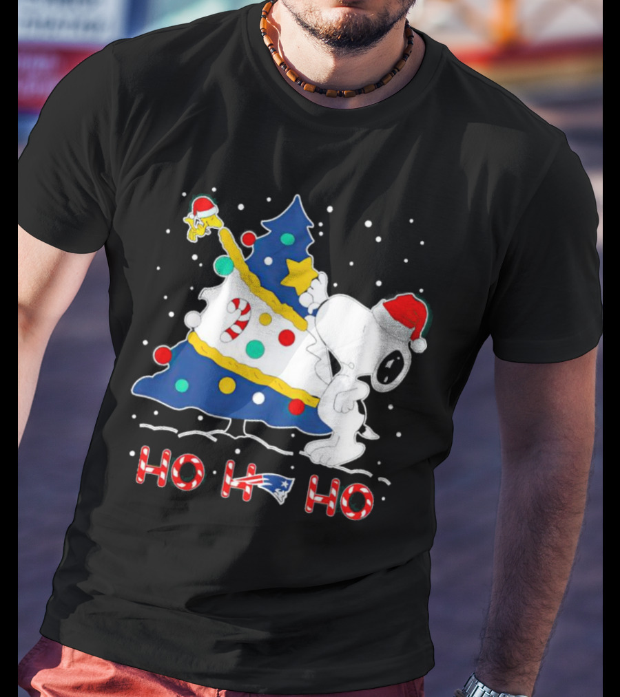 Snoopy Woodstock Decorating Christmas Tree New England Patriots Ho Ho Ho T-Shirt