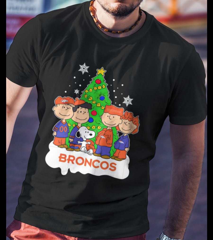 Peanuts Characters Denver Broncos Christmas Tree Scene T-Shirt