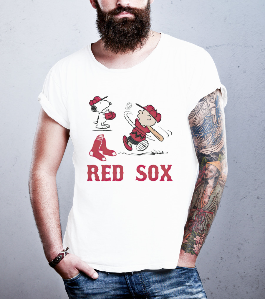 Charlie Brown Snoopy Boston Red Sox Baseball Play Peanuts Characters T-Shirt