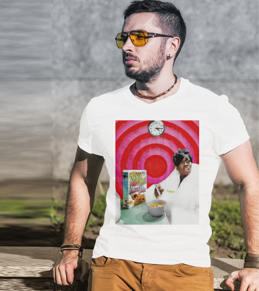 Missy Elliott Flav•O•Fleks Cereal With Red Spiral Clock Background T-Shirt