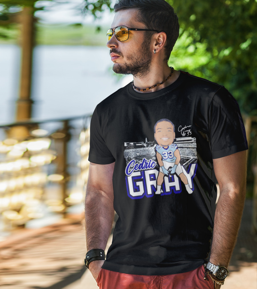 Cedric Gray #33 Caricature Football Stadium Signature T-Shirt