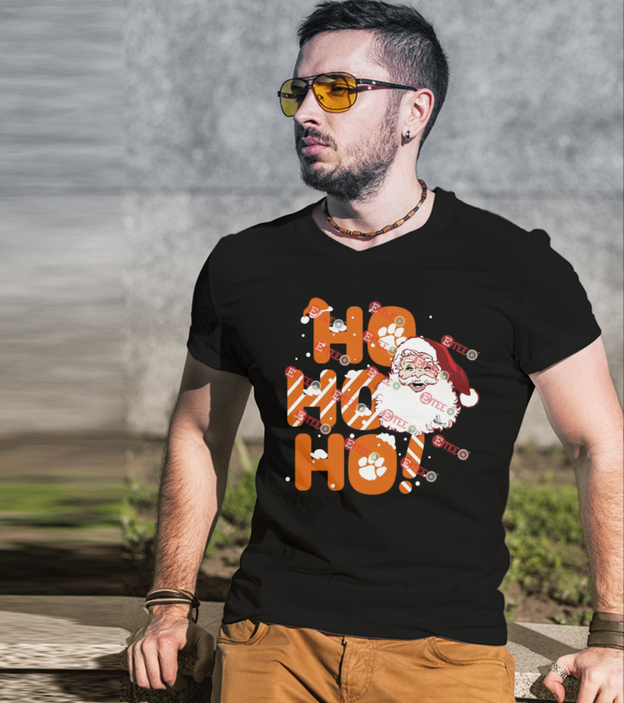 Clemson Tigers Santa Claus Ho Ho Ho Christmas Paw Print Snowflakes T-Shirt