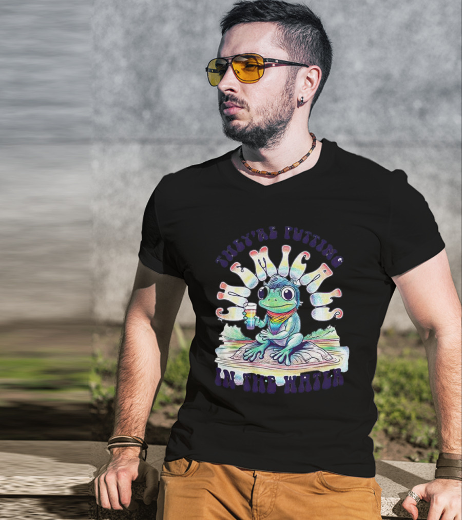 They’re Putting Chemicals In The Water Frog With Rainbow Scarf And Drink T-Shirt