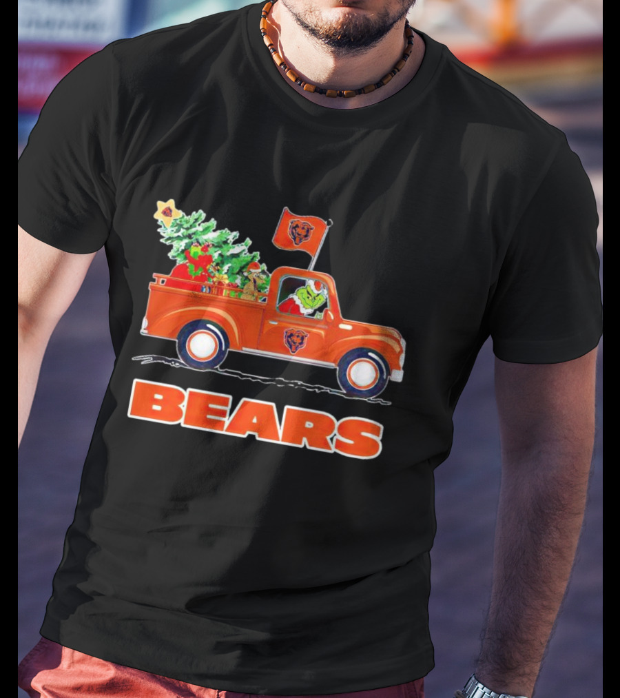 Grinch Driving Christmas Truck With Chicago Bears T-Shirt