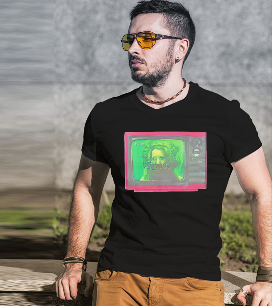 Play Saw Bear Trap Retro TV Horror T-Shirt