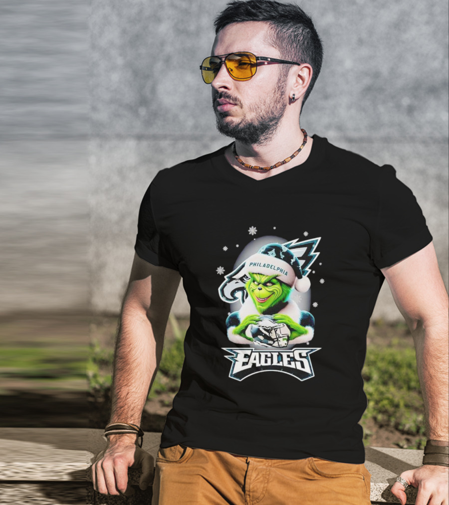 Philadelphia Eagles Grinch Christmas Snowflakes T-Shirt