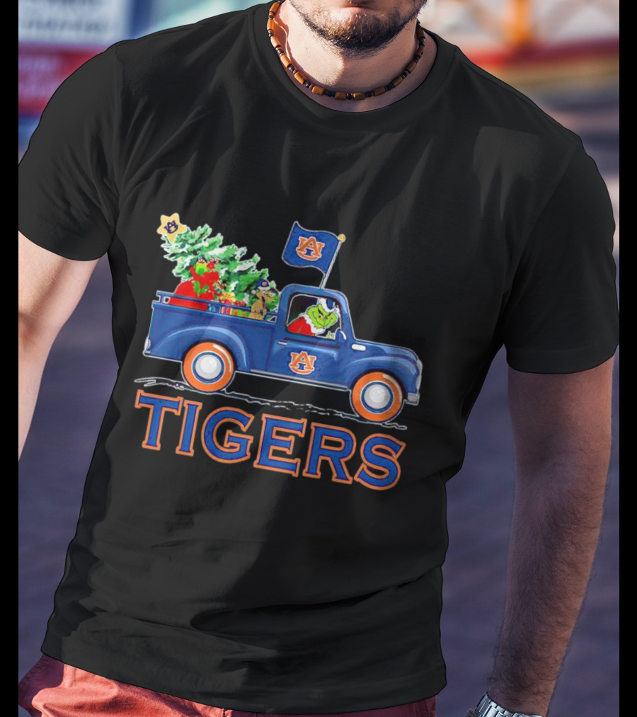 Grinch Driving Auburn Christmas Truck With Tigers Flag T-Shirt