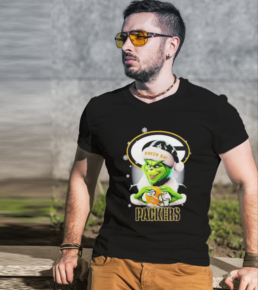 Green Bay Packers Grinch Christmas Fan Art Snowflakes Helmet T-Shirt
