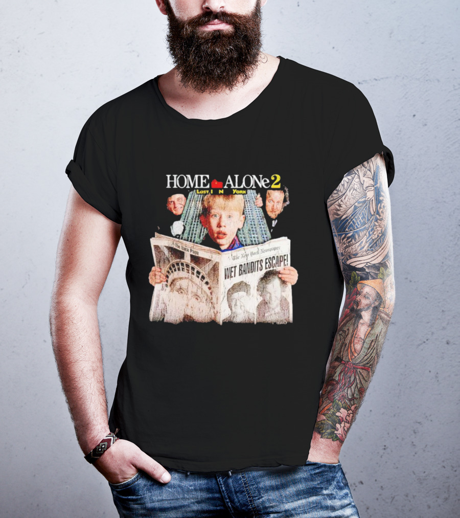 HOME ALONE 2 LOST IN NEW YORK WET BANDITS ESCAPE NEW YORK NEWSPAPER T-Shirt