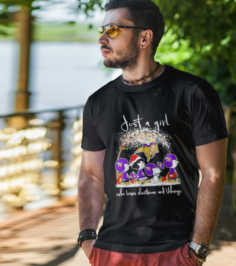 Just A Girl Who Loves Christmas And Vikings Peanuts T-Shirt