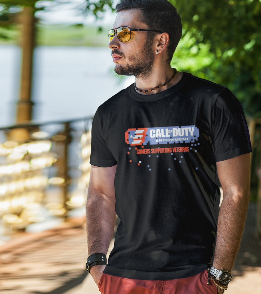 Call Of Duty Endowment Gamers Supporting Veterans Pixelated American Flag T-Shirt