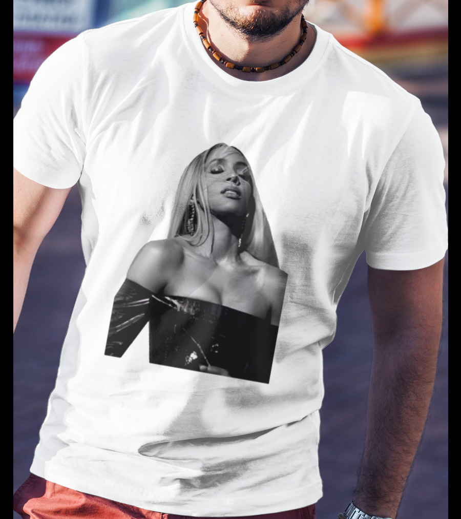 Kelly Rowland Krew Iconic Black And White Fashion Pose T-Shirt