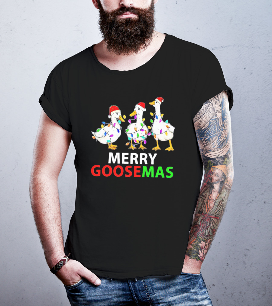 Merry Goosemas Santa Hat Geese Wrapped In Christmas Lights T-Shirt